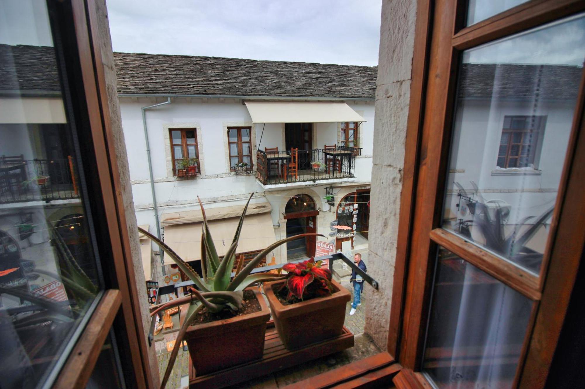 Grey Stone Hotel Gjirokaster Exterior photo